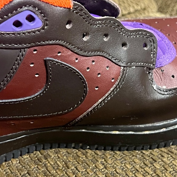 Nike - Picture 3 of 4